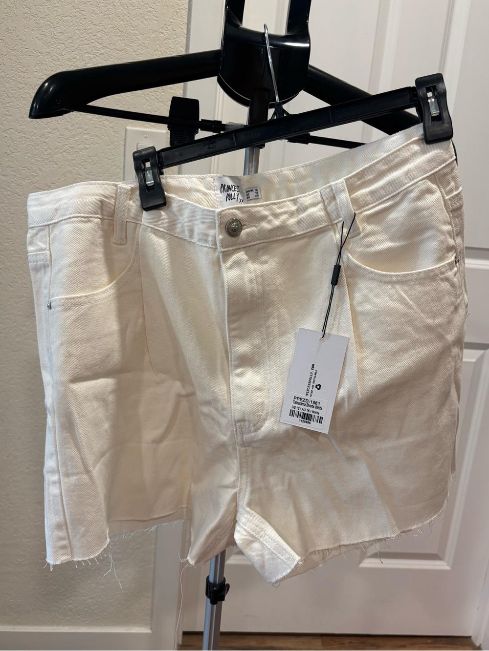 Princess Polly tamarama white shorts NWT